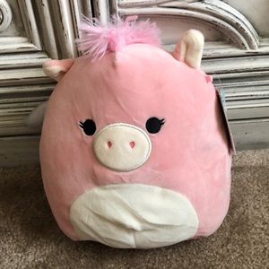 Pandora the flying pig Squishmallow